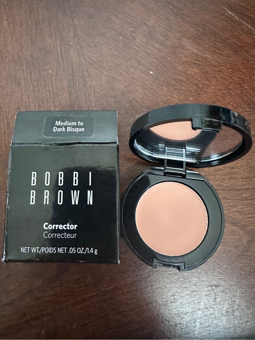 Bobbi Brown Corrector Medium to Dark Bisque